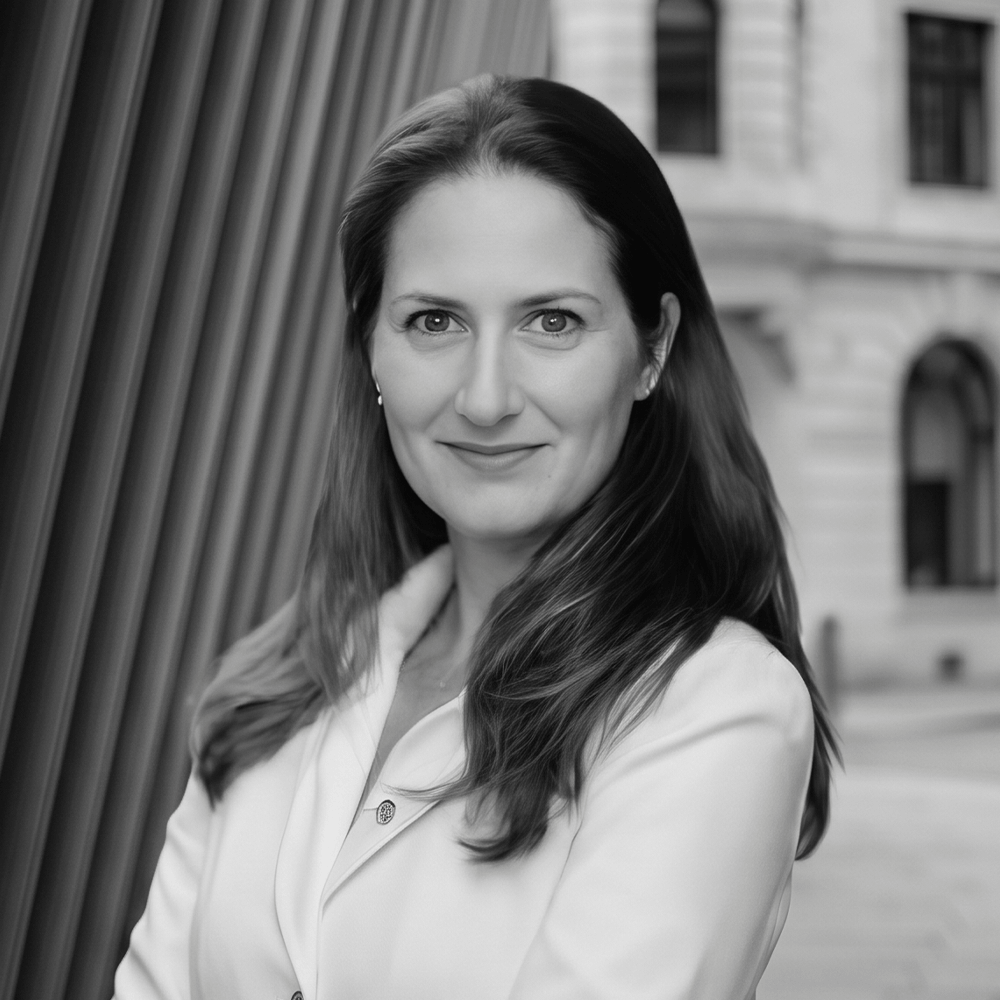 Laura Berton, Commercial & AI